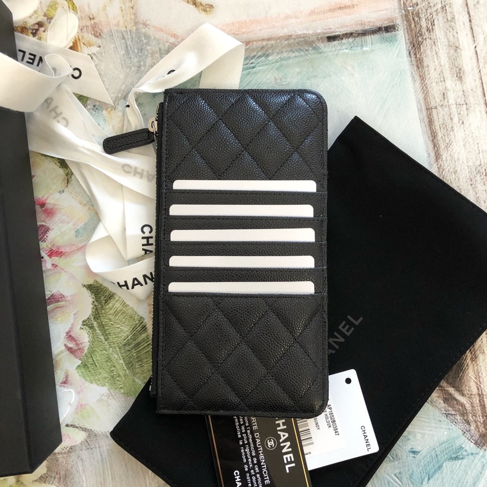 Brand new Chanel black phone wallet SHW - Picture 6 of 16